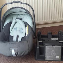 Mint condition Mamas and papas Primo Viaggio car seat and base with instruction booklet. Hardly used as was bought as a back up and for family to use

Suitable from birth to 12 - 15months
Birth to 13kg (28lbs)

Selling as moving home and need to downsize

Smoke and pet free home

Can deliver for fuel