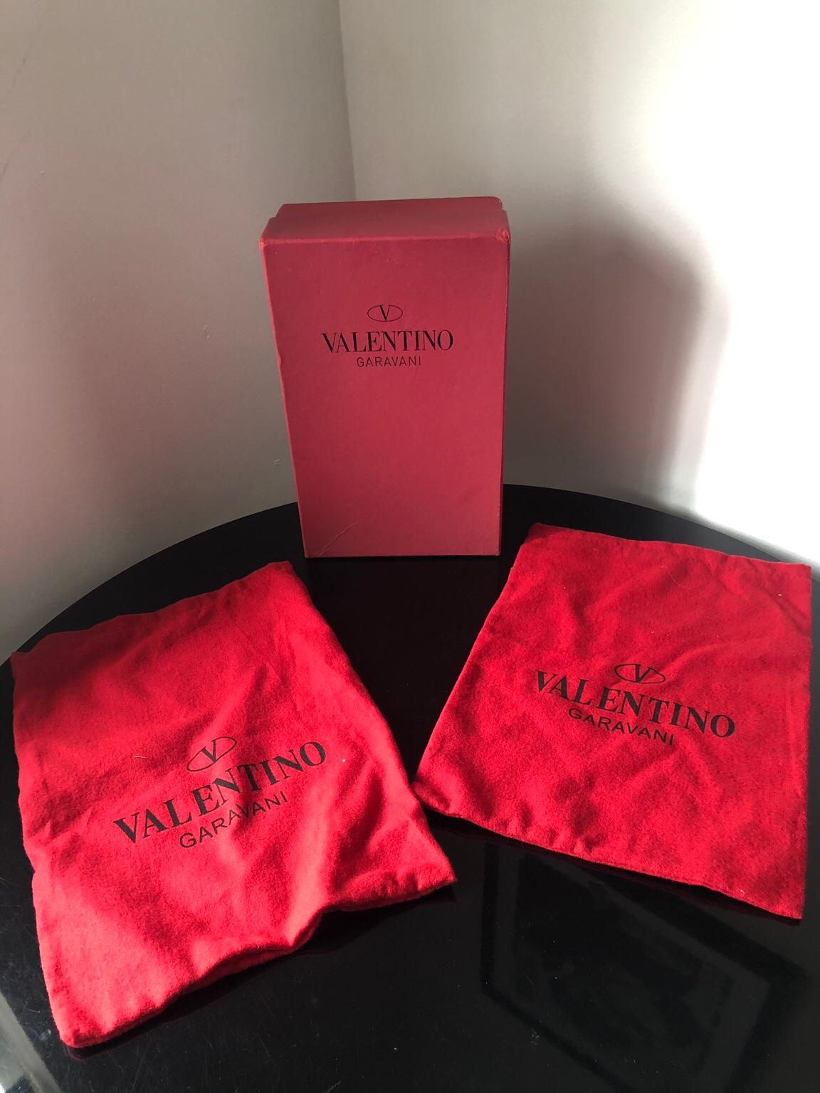 Valentino shoe best sale dust bag