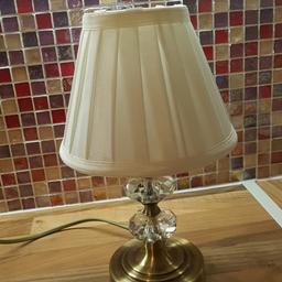 lovely little lamp. 3 brightness settings .
just touch the base to switch on/off
collection rm10.