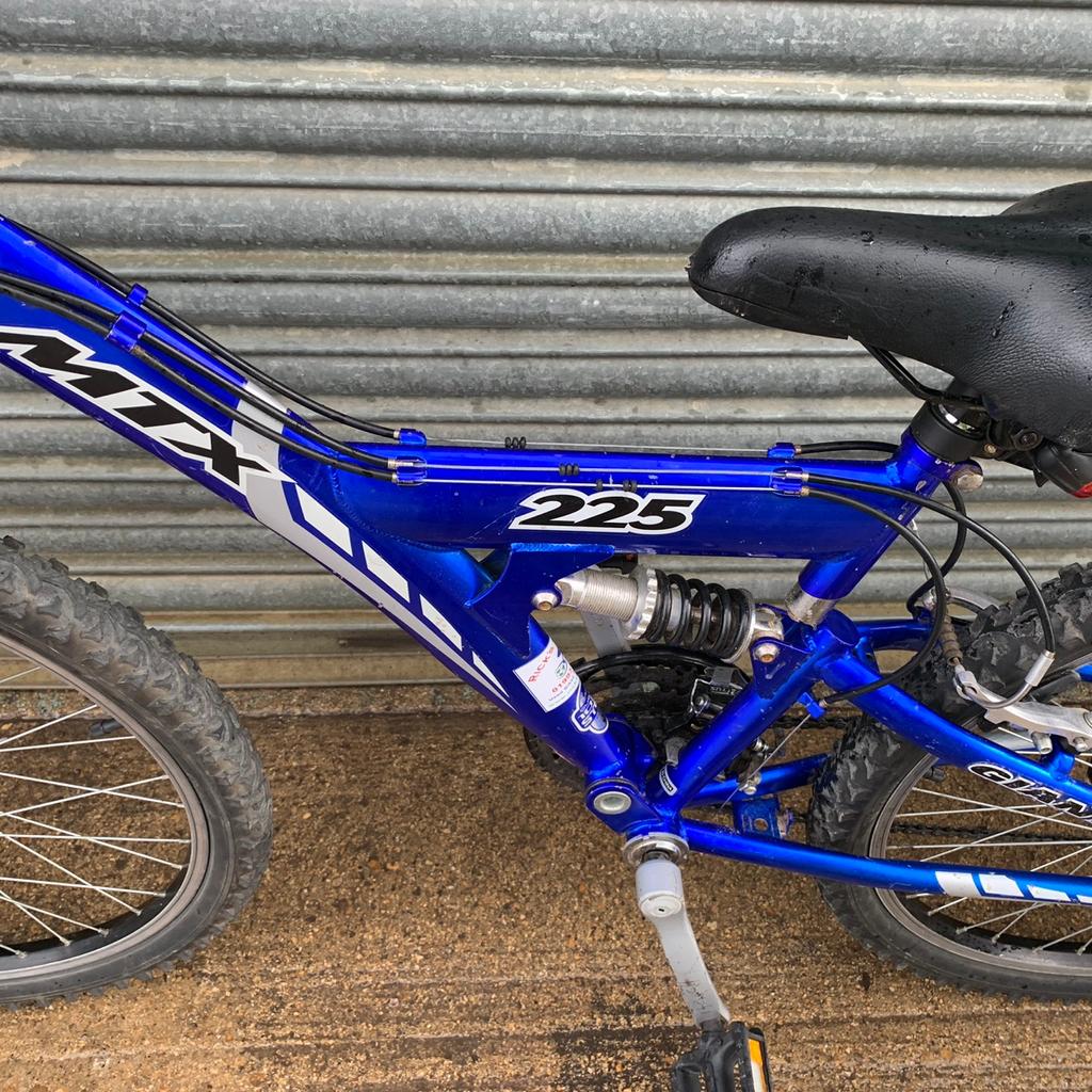 Giant MTX 225 24 Wheel Mountain Bike. in OX29 Oxfordshire for 75.00 for sale Shpock
