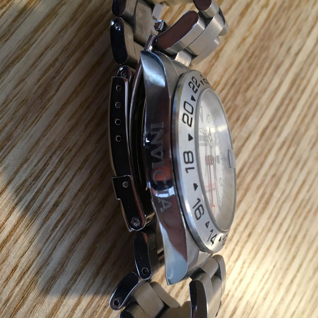 Invicta on sale 9400 gmt