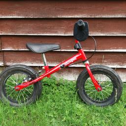 stomp balance bike
used
in good condition for a kids bike.