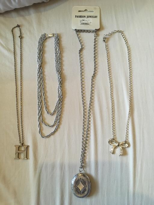 Buy & Sell North Northamptonshire Corby - North Northamptonshire - Photos for Necklaces Lot