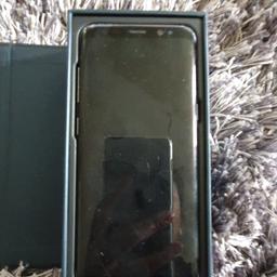 cracked screen and back.

i have tried to show the Damage, but it doesnt show up, you can barely see it when phone screen is on.

box and charger included