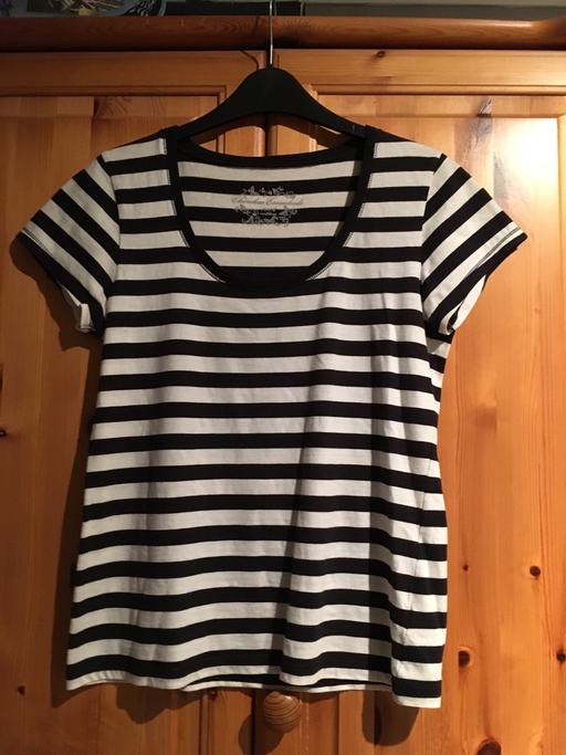 Buy & Sell County Durham Stockton-on-Tees - Photos for Striped T Shirt Size 10