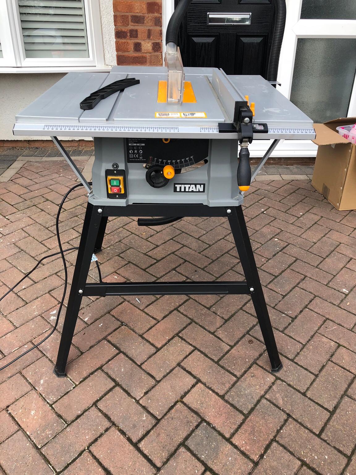 Titan table saw in B77 Tamworth für £ 50,00 zum Verkauf Shpock AT