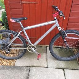 Planet X headset and bars.
Rockshox Jett XC
Good tyres
20” lightweight aluminium frame
26” wheels with good tyres
Shimano Gears

Fantastic bike easy to ride and Chuck about, it need a rear inner tube and grips.

Open to offers or swaps