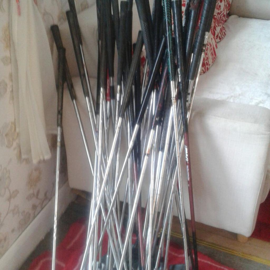 golf clubs in good used condesion threre is around 40 in total £12can deliver for a small fuel charge