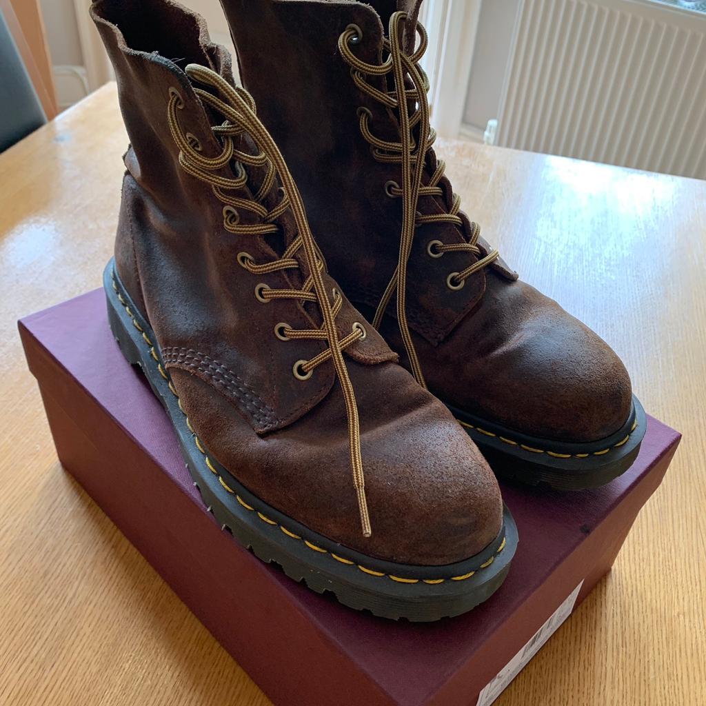 Dr martens clearance wax commander