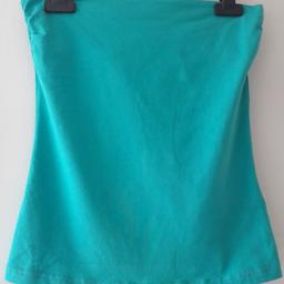 H&M Basics tube top (boob tube) with elasticated support
Size: Small
Rarely worn, good condition
Collection from Balby, DN4; may be able to deliver locally for a small charge or post if buyer covers postage fees