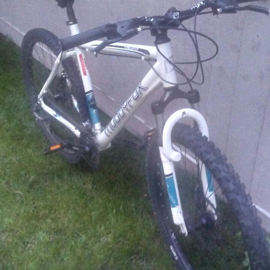 Muddyfox turbulence mens mountain bike in NN8 Wellingborough for