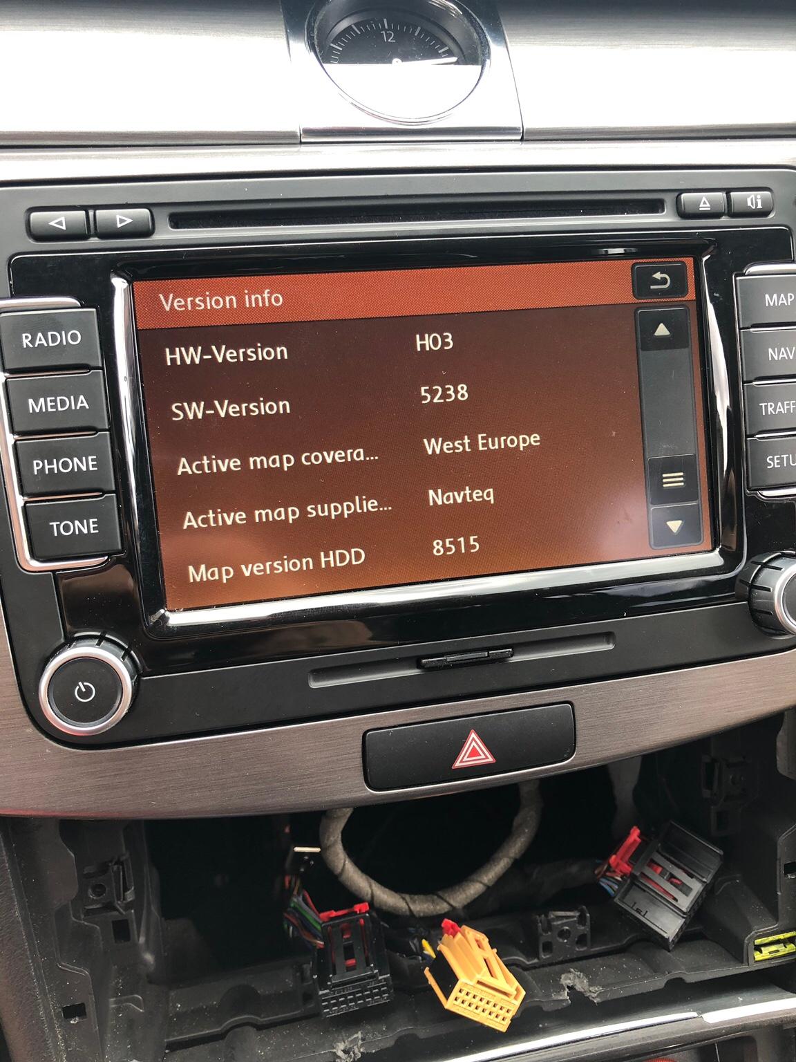 VW RNS 510 Navigationssystem in 6020 Innsbruck für 350,00 € zum Verkauf ...