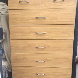 Chest drawers like new. 42”tall and 27” wide