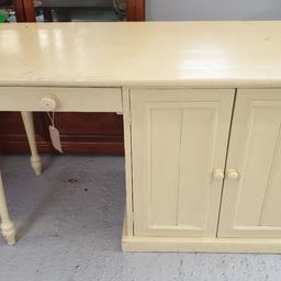 cream pine dresser
good condition but a little bit worn
would look great in a cottage or country house