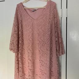 Pink flower top new with tags size 24