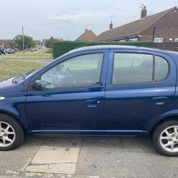 HERE IS BEAUTIFUL 2002 BLUE TOYOTA YARIS AUTOMATIC FOR SALE 

112k MILEAGE COULD DO ANOTHER 100K WITH NO HASSLE 

TILTING AND SLIDING SUNROOF 

CD PLAYER

NEW BRAKE PADS FITTED 

£795 WITH NO MOT £895 WITH MOT

1.3 ENGINE, VERY ECONOMICAL ON PETROL AND ENGINE SOUNDS GOOD

CHEAP ROAD TAX AND INSURANCE 

PERFECT FOR A LITTKE RUN AROUND CAR, TAKEAWAY DELIVERY CAR OR FIRST TIME DRIVER

FIRST TO VIEW WILL DEFINITELY BUY. 

 
  CALL ON 07720350018