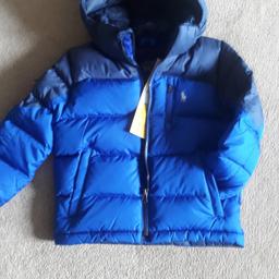 NWT royal blue/navy RL coat with 3 zip pockets, detachable hood and adjustable cuffs.

Machine washable at 30°.
75% down / 25% feather filling, keeping your toddler snug as a bug 🐞

Retail - £149...........Free postage
