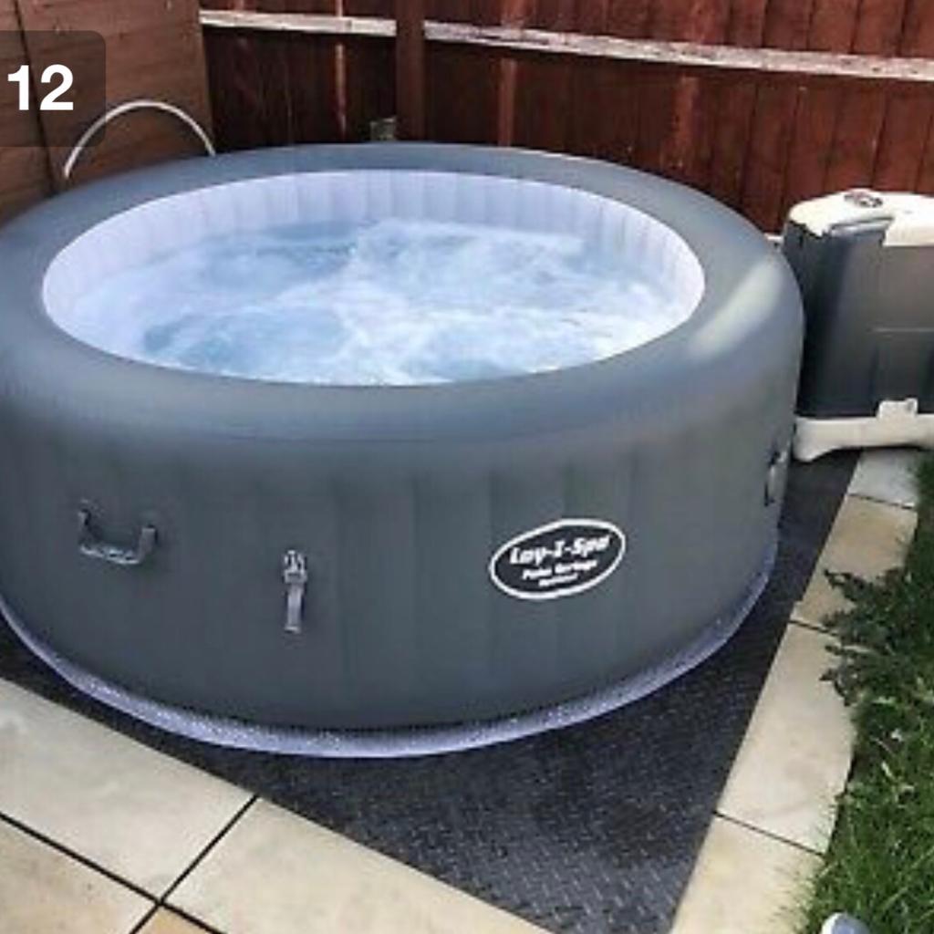 Lay Z Spa lazy HYDROJET Palm Springs Hot tub in DY11 Wyre Forest for £