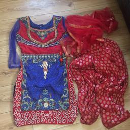 3 piece outfit size approx size 10
Bollywood/Party/Pakistani/Indian/Asian 
Collection from TW8
No returns