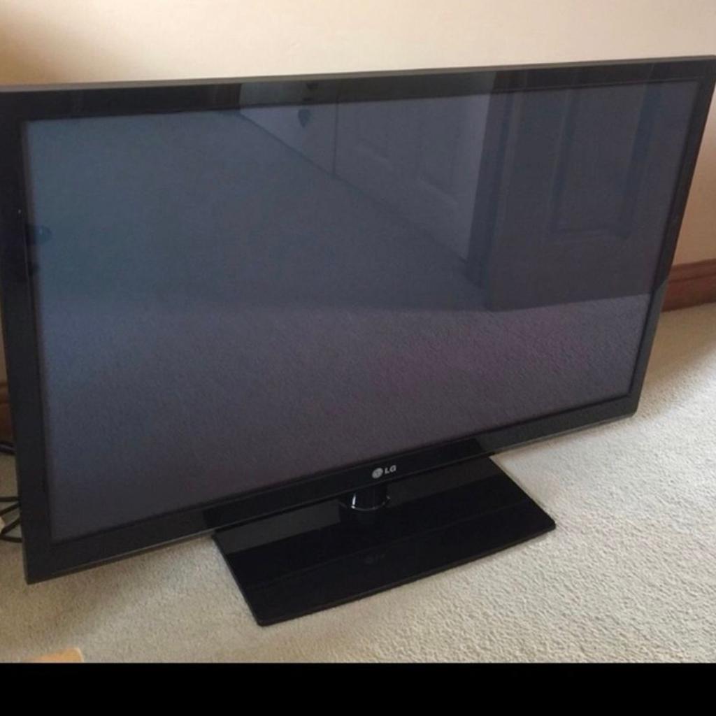 LG 42” Plasma TV in M12 Manchester for £140.00 for sale Shpock