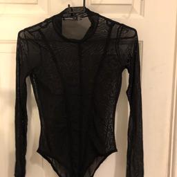 Boohoo mesh high neck long sleeve body size 6

Item in great condition as can be seen in pic.

Collection only in Haggerston, 2min walk from station