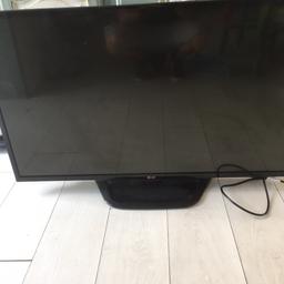 LG 42LN540v tv with freeview comes with remote in mint condition fully working has one HDMI LEAD  fully working collection from Castle Bromwich b360hs