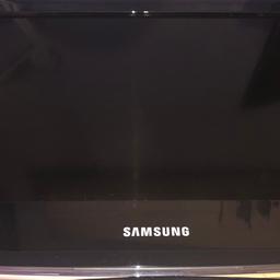Verkauft wird hier der Samsung le26b450c4wxzg.
Der Fernseher funktioniert einwandfrei und hat leichte Gebrauchs Spuren.

Bei Fragen gerne melden.