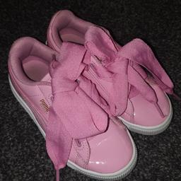 Girls pink puma size 12
only worn twice , immaculate condition. 
local pick up only