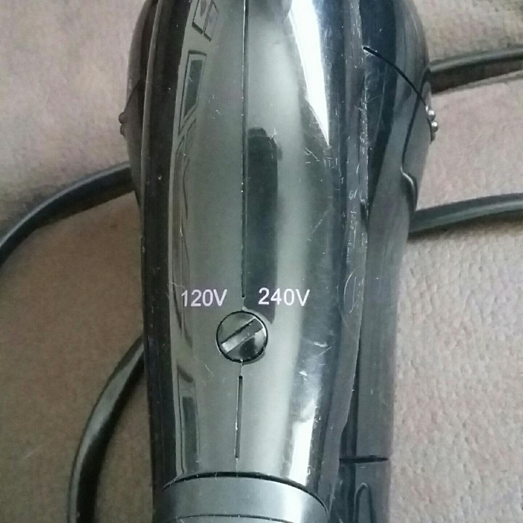 Babyliss travel hairdryer. Perfect working order. Two settings. Folds and fits inside bag. 120v or 240v settings.
Can combine postage

OL7 area