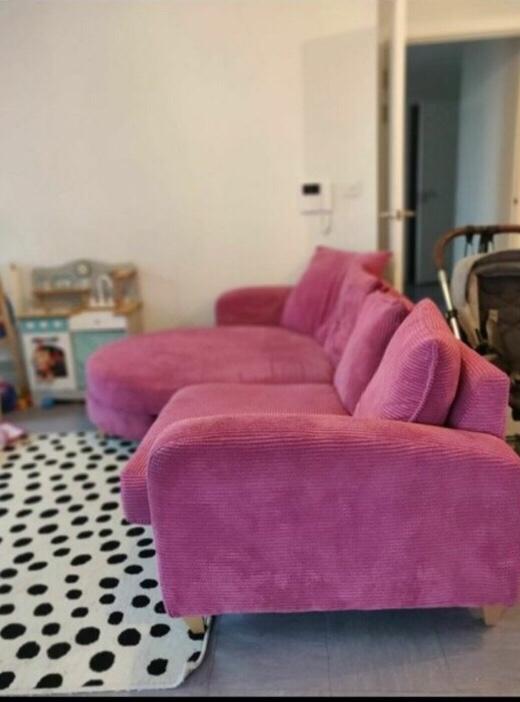DFS Pink sofa set 3 seater 2 seater in E5 Hackney for £150.00 for sale