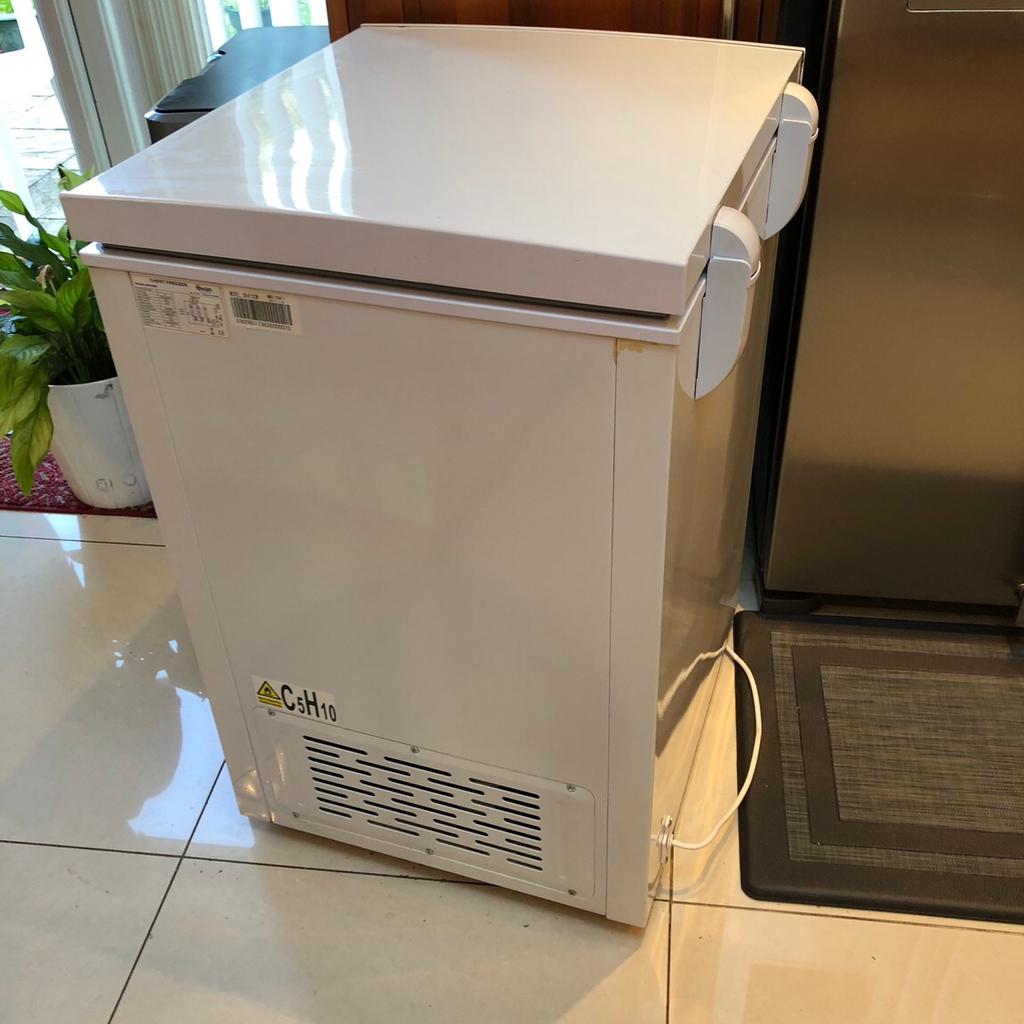 Swan chest freezer 93 litre as new in TW4 London for £90.00 for sale