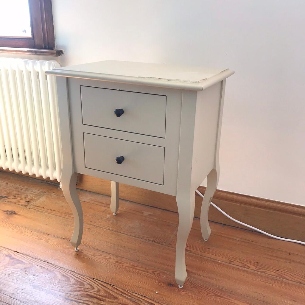 Laura Ashley Rosalind White Side Table in W1W London for 25.00