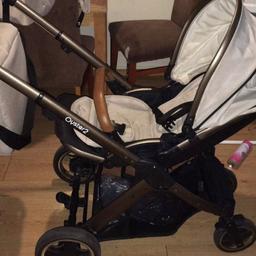 Comes with the liner , footmuff bumper bar and bag
Light black mark on the handle (doesn’t effect use)
Does have an oyster car seat but it doesn’t have a hood so added that for free
Also the car seat and the pram has raincovers rip in the seat one doesn’t effect use
May take offers