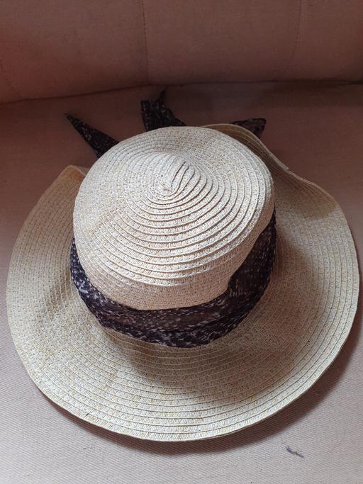 Buy & Sell West Midlands Wolverhampton - Photos for Beach Hat