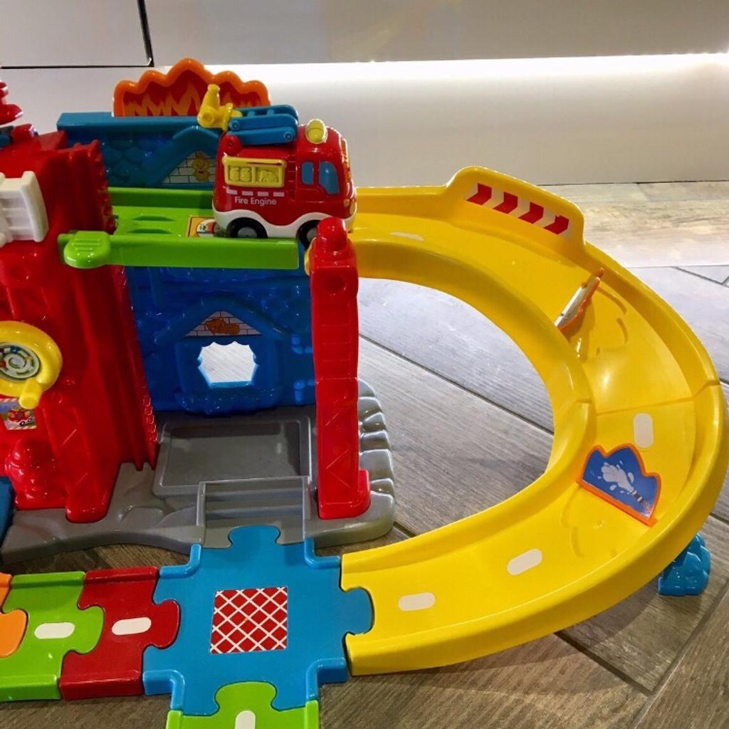 VTech Toot Toot Drivers Fire Station in DE24 Chellaston für £ 10,00 zum ...
