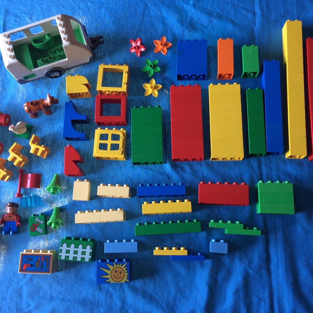 Lego Duplo costruzioni misti, inc roulotte in 00013 Guidonia Montecelio for  €20.00 for sale