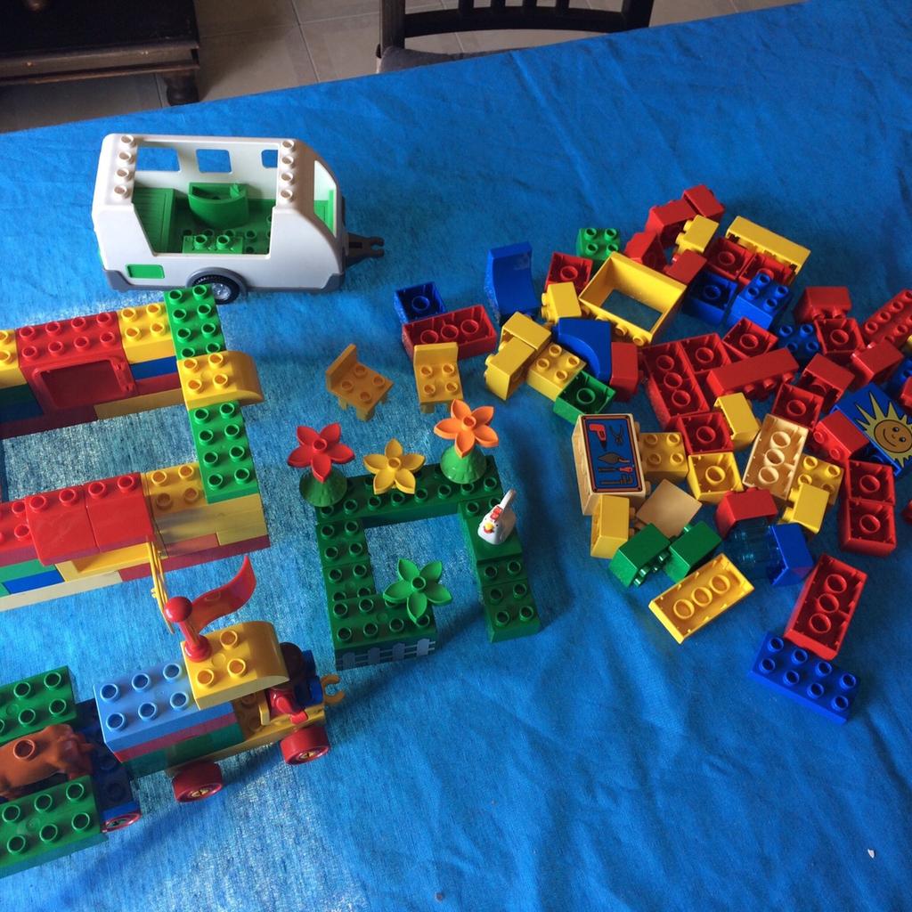 Lego Duplo costruzioni misti, inc roulotte in 00013 Guidonia Montecelio for  €20.00 for sale