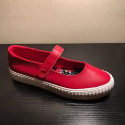 Brand new, boxed pair of red size 8 (41) shoes with velcro strap.
RRP £39.99