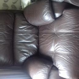 Brown faux leather recliner chair. Used with general wear and tear. Selling due to moving house, pick up only. £30 ono.