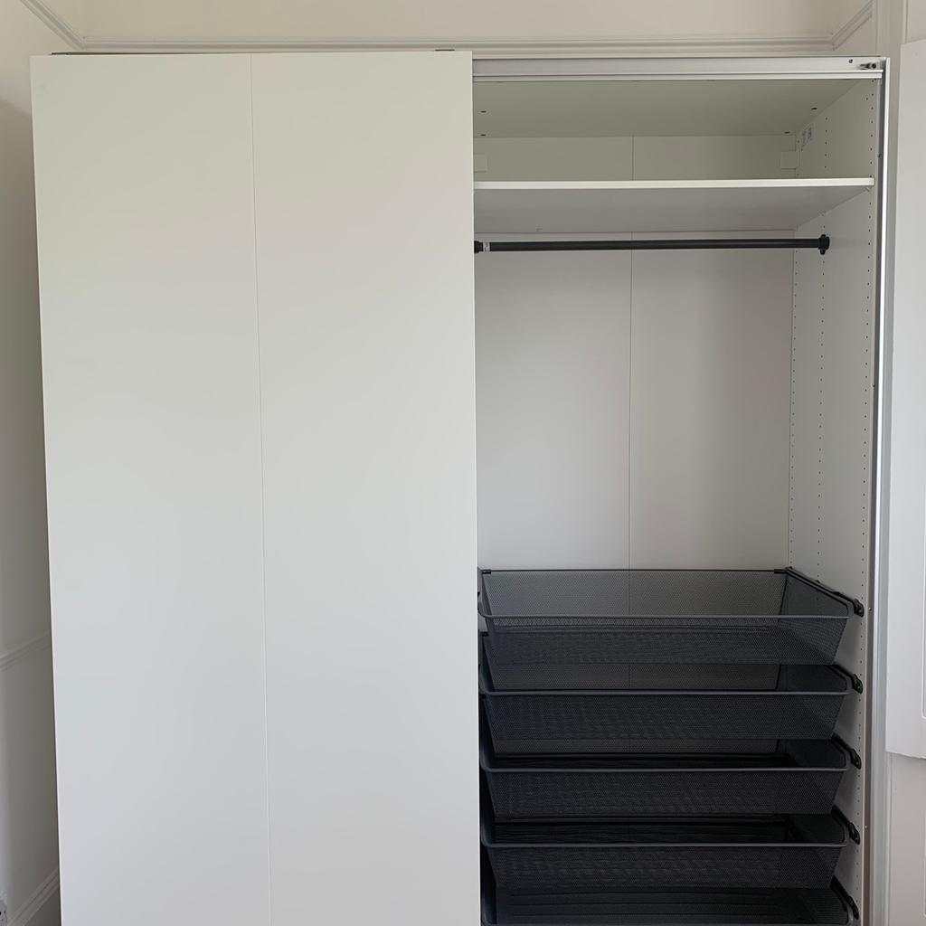 IKEA Pax Wardrobe with sliding doors in SE19 Croydon für 300,00 £ zum