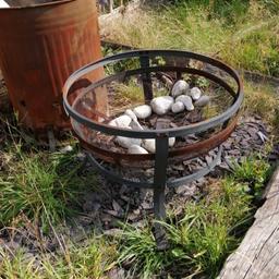For use in garden. Open fire pit in great condition.