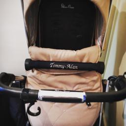 Beautiful buggy, comes with cosy toes, rain cover and cup holder. Usual wear and tear but nothing that greatly affects the use or appearance.
Looking for £100 or nearest offer please
Collection is epping💛