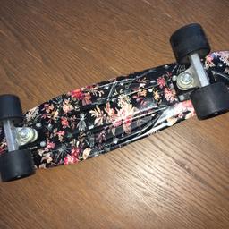 22" Genuine Penny Board Floral, Used Condition, Collection or Deliver Locally