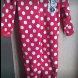 2 minnie mouse onesies
Both in great condition
Collection only wincobank S9