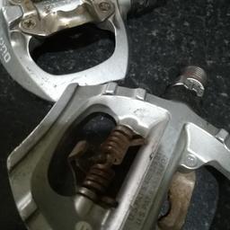 Shimano clipless pedals
Clipless one side 
Flat other side
Used condition