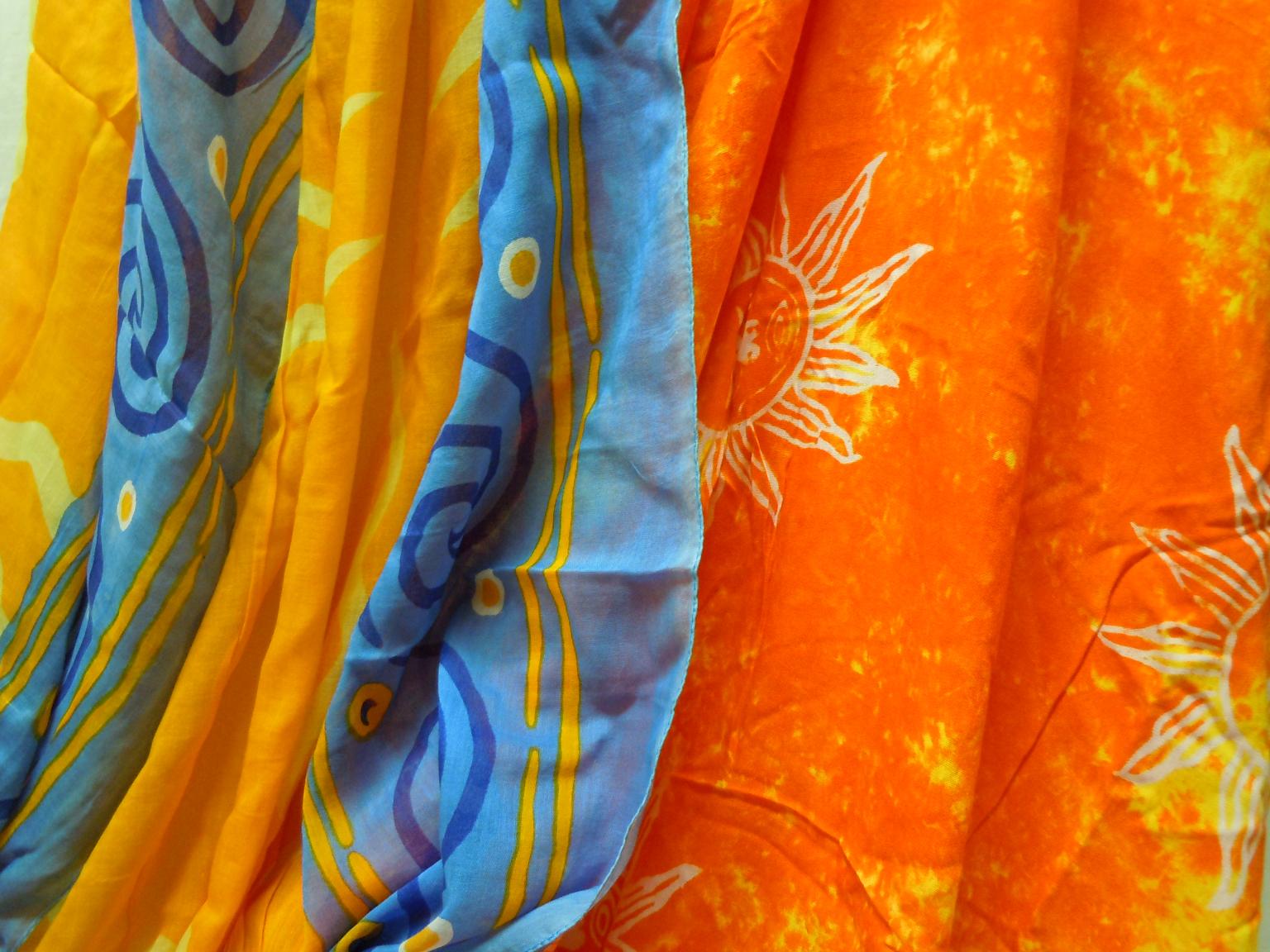 PANASIAM Sarong Batik Design - Telo mare estivo in viscosa naturale al 100%, pareo opaco, unico in vari colori - Italia