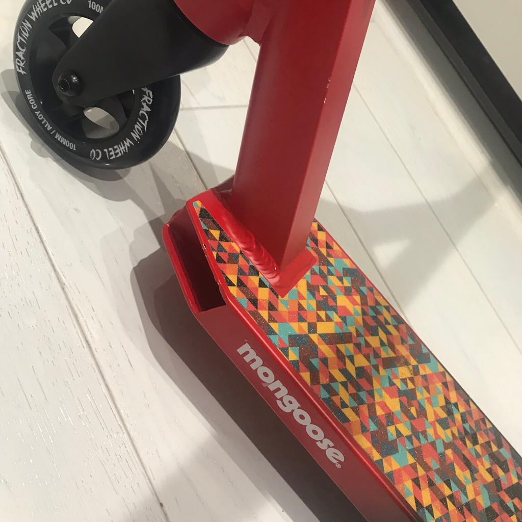 Mongoose stunt scooter in DY5 Dudley für 30,00 £ zum Verkauf Shpock DE