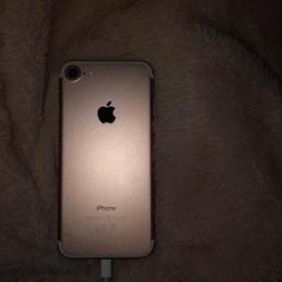 Rose gold iPhone 7 32gb for sale no scratches or scuffs excellent condition locked to O2, doesn’t come with charger etc.
