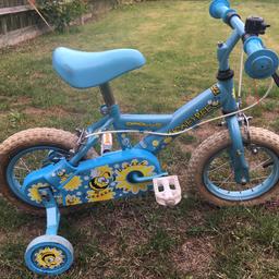 APOLLO HONEY BEE Childs bike in perfect working order (few scuffs from child use). 
Wheel size 12 1/2 inches. 
Age approx 3-5 years.