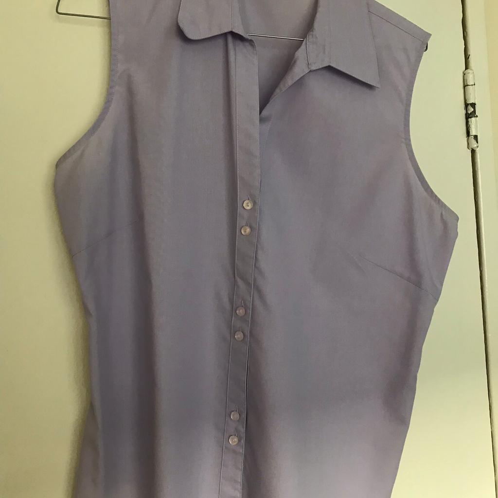 Size 14 sleeveless blouse from George
Plenty of wear left